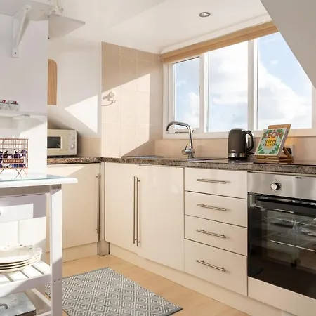 Stunning Views Over Mounts Bay With Balcony Penzance Exterior photo