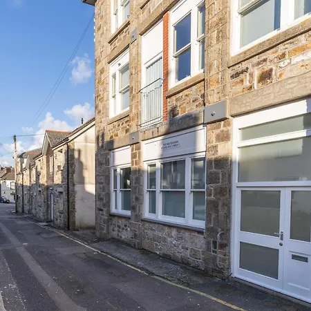 Stunning Views Over Mounts Bay With Balcony Penzance Exterior photo