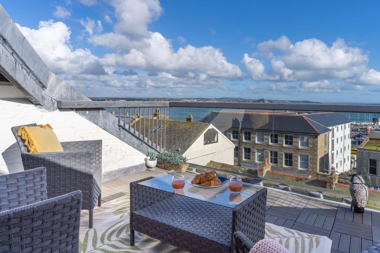 Stunning Views Over Mounts Bay With Balcony *