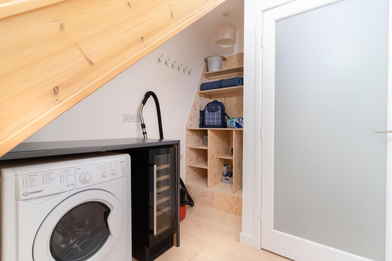 Apartment Stunning Views Over Mounts Bay With Balcony *