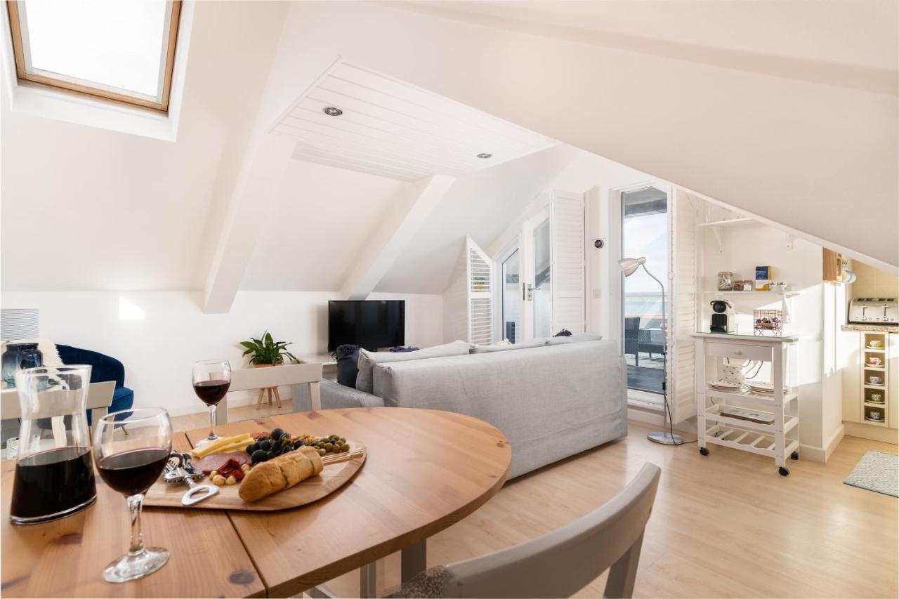 Stunning Views Over Mounts Bay With Balcony *