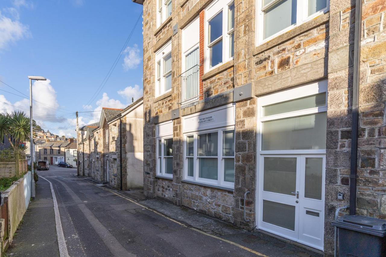 Stunning Views Over Mounts Bay With Balcony *