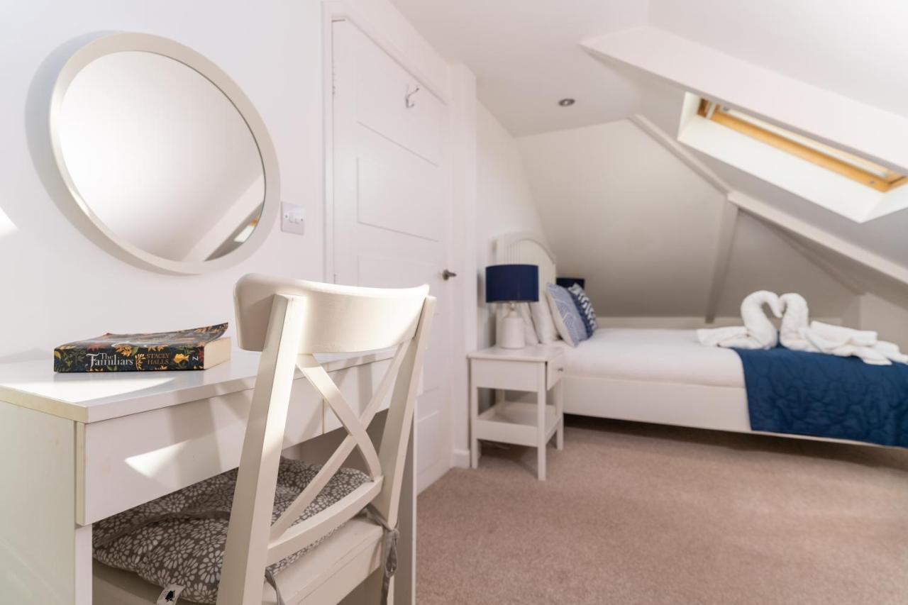 Apartment Stunning Views Over Mounts Bay With Balcony Penzance